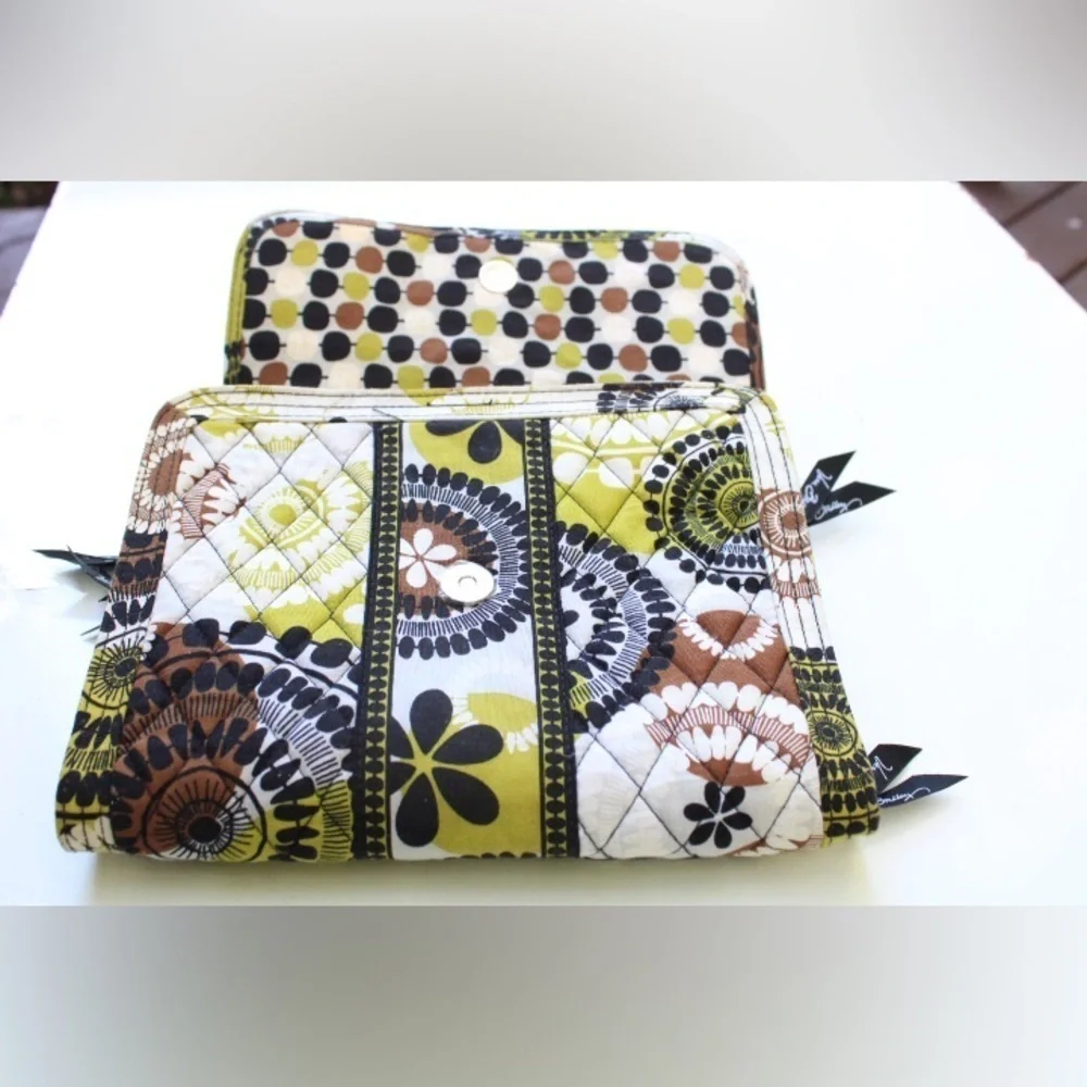 Vera Bradley cosmetics bag